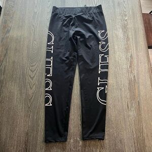 NWOT Guess Crop Leggings High Rise Elastic Waist Pull-On Logo Print Black Size M